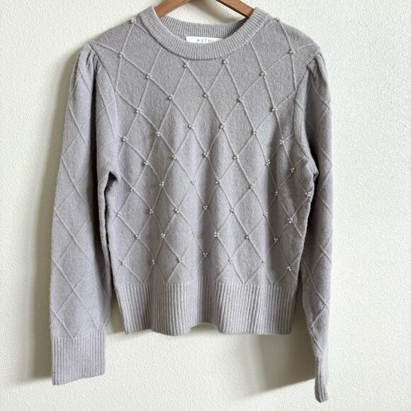 ASTR the Label Gray Argyle Pearl Embellished Pullover Sweater Women's XL NWT - Picture 2 of 6